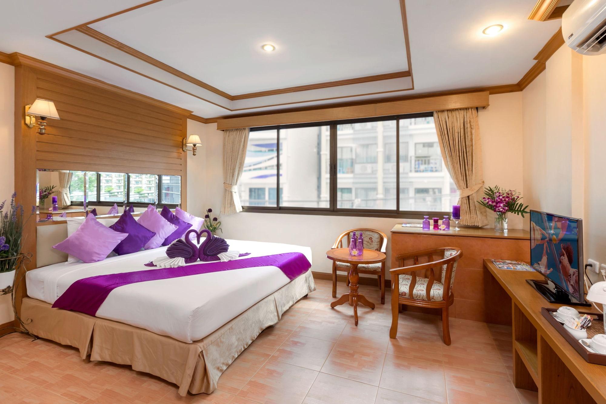 Bangkok Residence Patong Exterior photo
