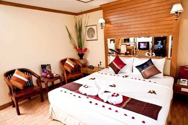 Bangkok Residence Patong Exterior photo